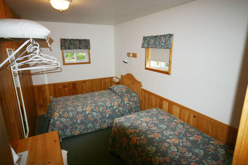 Spectacle Lake Lodge Bancroft Exterior foto
